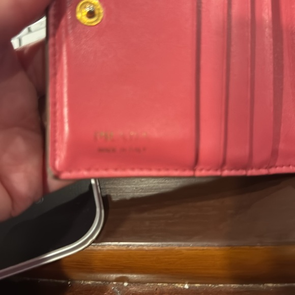 PRADA! - Picture 8 of 8